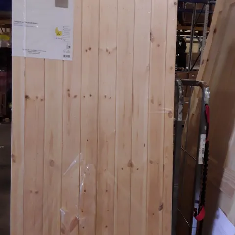 LB NORDIC SOFTWOOD LEDGED AND BRACED DOOR 2032 × 813 × 40MM 