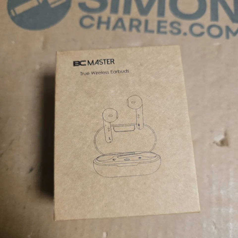 BC MASTER TRUE WIRELESS EARBUDS WITH CHARGING CASE – BOXED - WHITE