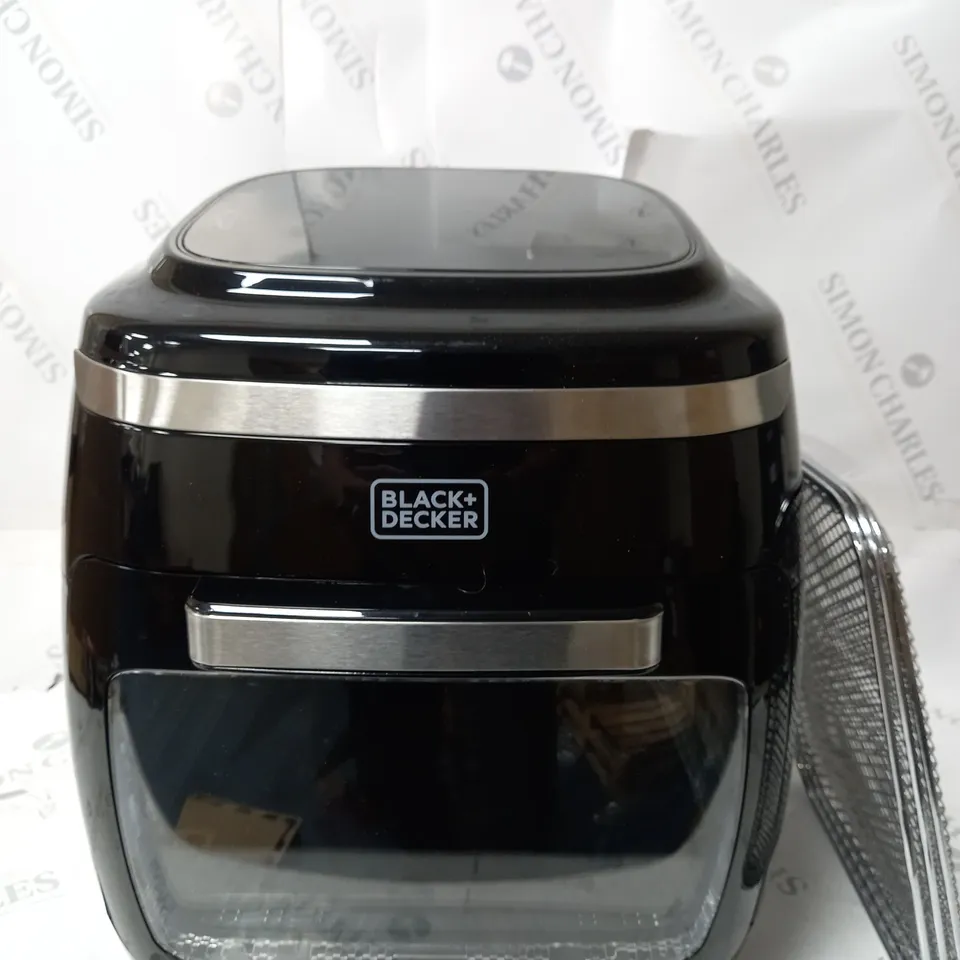 BOXED BLACK + DECKER 11L AIR FRYER