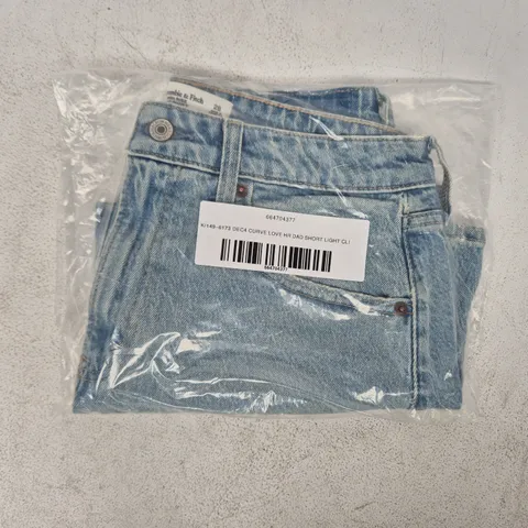 BAGGED ABERCROMBIE & FITCH HIGH RISE DAD SHORTS IN DENIM BLUE SIZE 28
