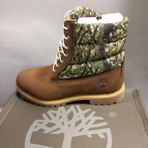 BOXED TIMBERLAND MEN'S BOOTS SIZE 9