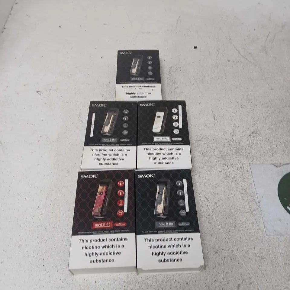 BOX OF APPROXIMATELY 35 ASSORTED E-CIGARETTES AND COMPONENTS TO INCLUDE:  ASSORTED SMOK VAPE KITS 