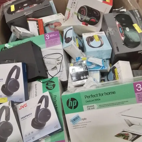 PALLET CONTAINING VERY LARGE AMOUNT OF SPEAKERS, HEADPHONES, PRINTERS AND OTHER ELECTRONIC ITEMS
