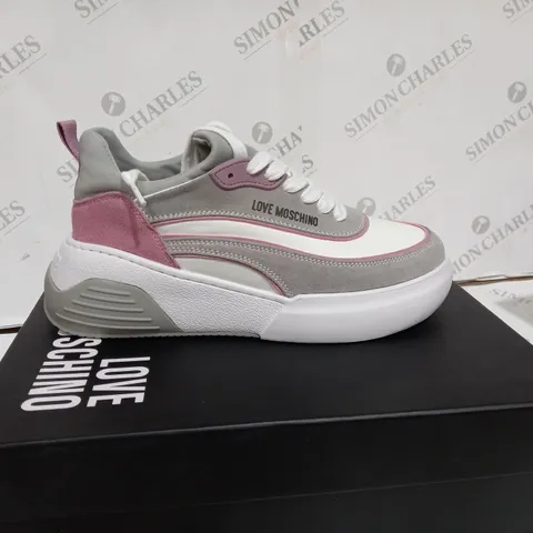 BOXED LOVE MOSCHINO WHITE/GREY CHUNKY TRAINERS - SIZE UK 4