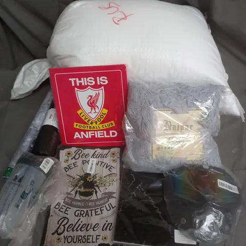 BOX OF APROXIMATELY 12 ASSORTED HOUSEHOLD ITEMS TO INCLUDE WINDOW FILM, WHEELIE BIN LINERS, SUPER SOFT THROW BLANKET ETC