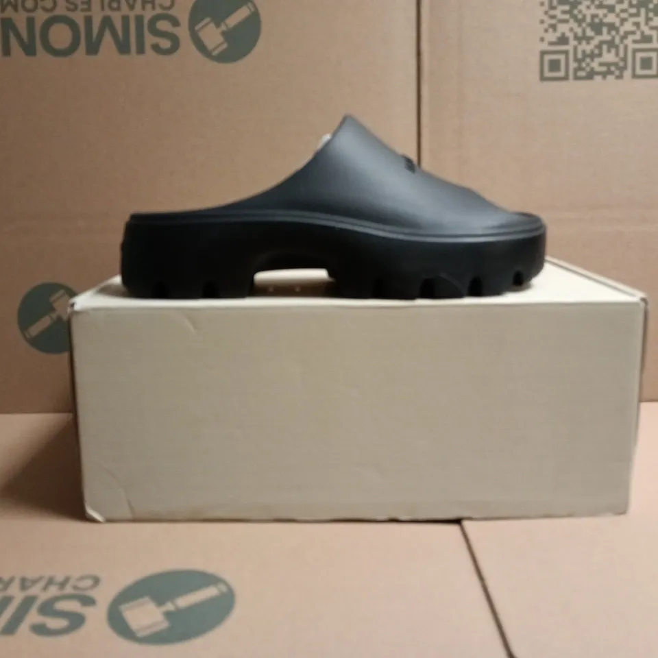 BOXED PAIR OF ALL SAINTS ECLIPSE SLIDER IN BLACK SIZE UK 6