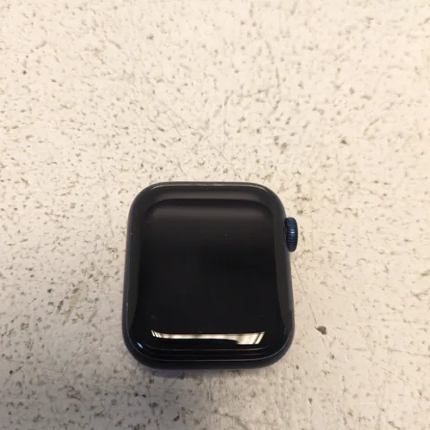 APPLE WATCH SERIES 6 - 40MM