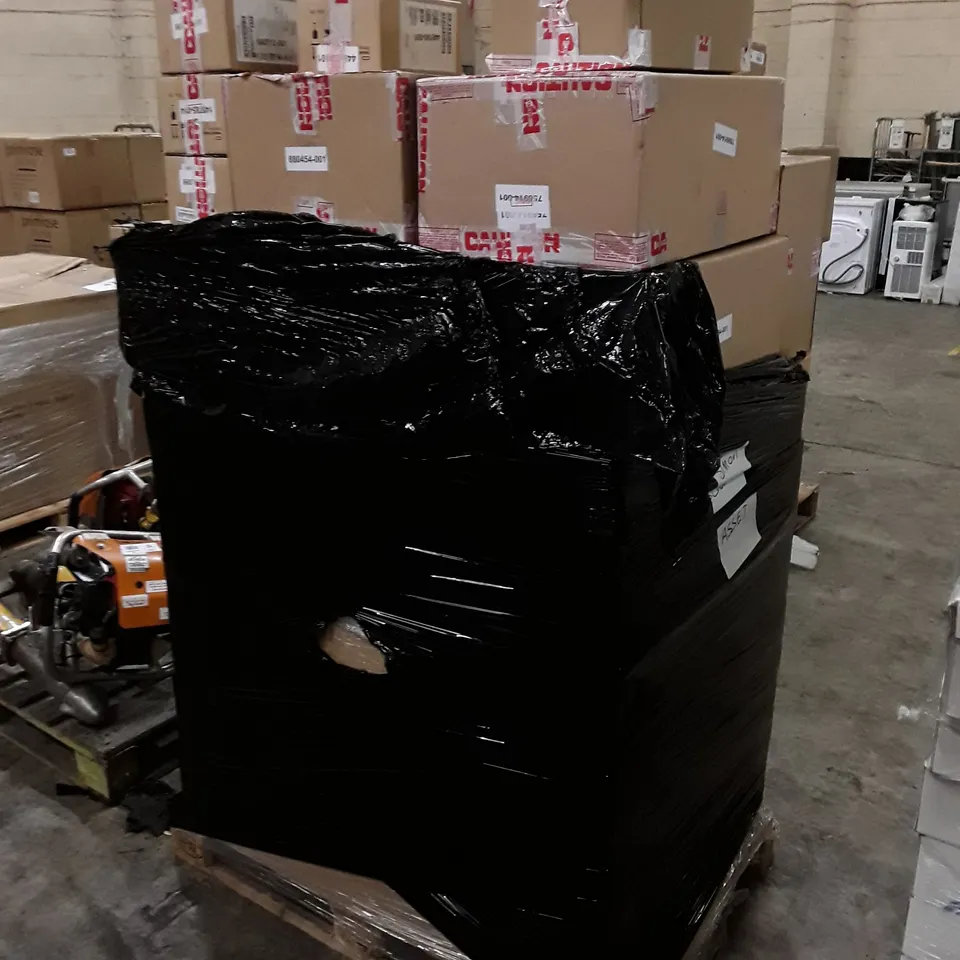 PALLET CONTAINING ASSORTED SATA CABLES, TABLETS CASES & KEYBOARDS, HP 42U 1075MM SIDE PANEL KITS 