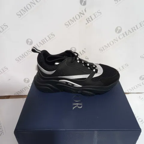 BOXED PAIR OF NAVY/SILVER TRAINERS SIZE 42