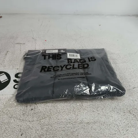 BOX OF APPROXIMATELY 20 CLOUDLITE LAPTOP CLUTCH