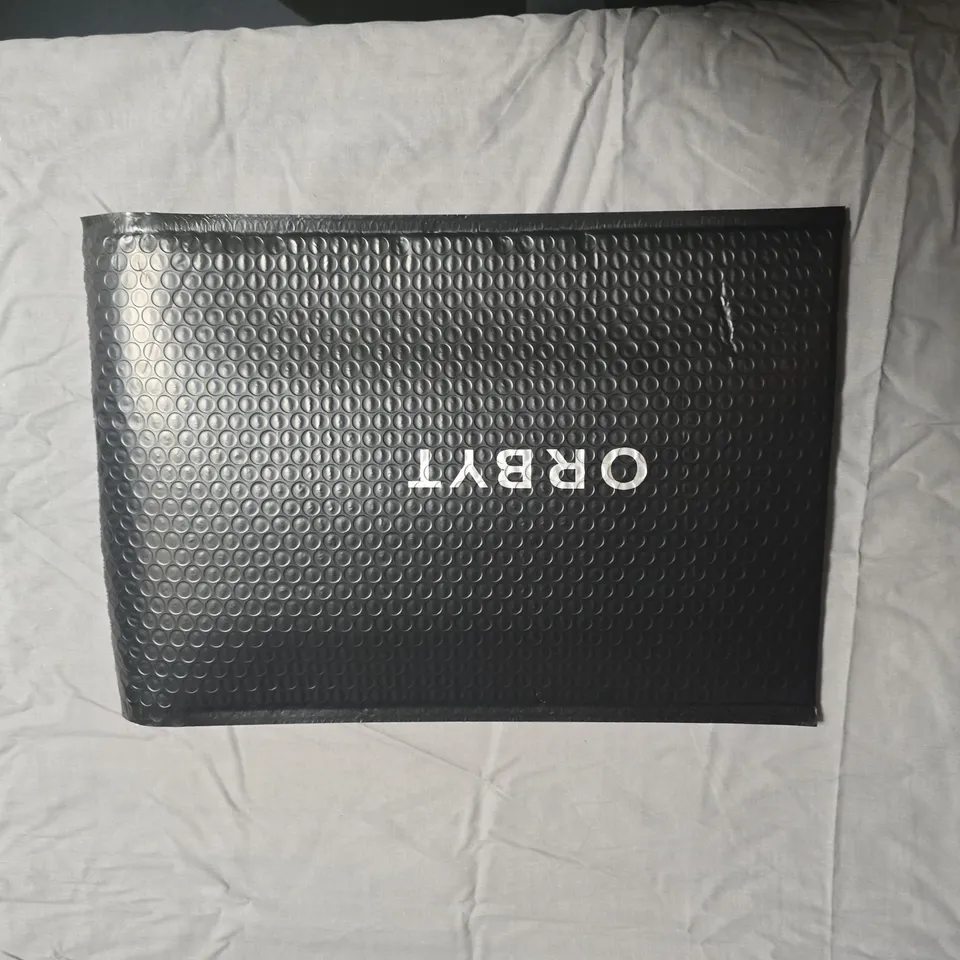 APPROXIMATELY 200 ORBYT BLACK BUBBLE MAILER PACKAGING – PADDED ENVELOPE