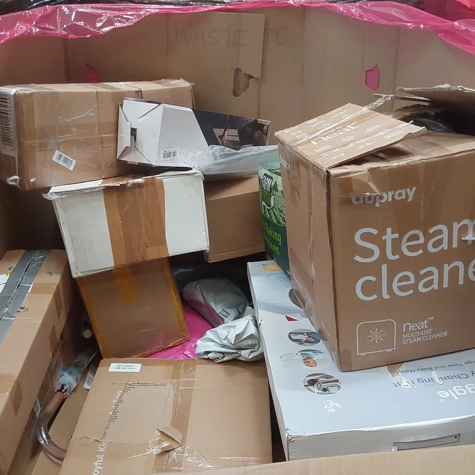 PALLET OF ASSORTED ITEMS INCLUDING: BOOSTER SEATS, LS2 HELMET, GRILL, BABY UPSEAT RUG ECT