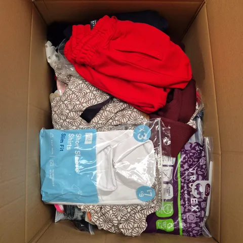 BOX OF APPROXIMATELY 25 ASSORTED KIDS CLOTHING ITEMS TO INCLUDE - TOP , SHORTS , T-SHIRT ETC