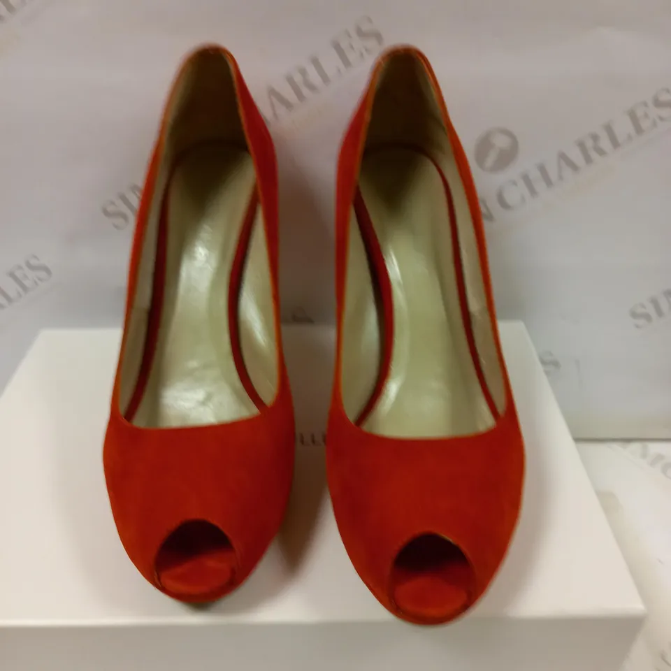 BOXED KAREN MILLEN RED SHOES SIZE 39