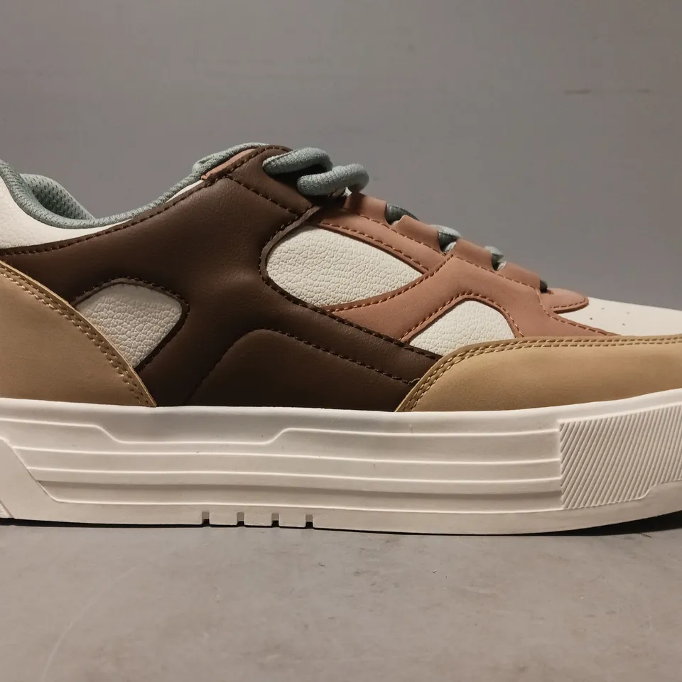 PAIR OF ZARA SHOES IN MULTICOLOUR EU SIZE 45