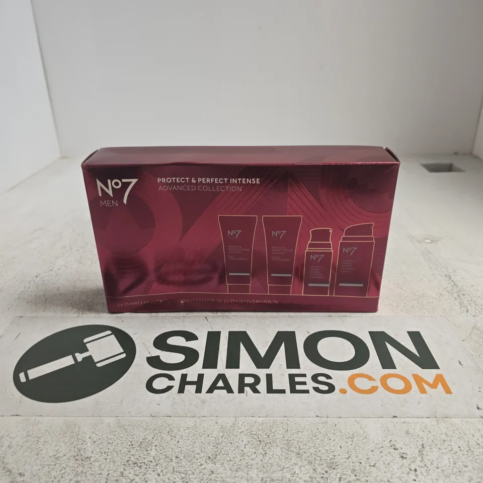 BOXED NO7 MEN PROTECT & INTENSE ADVANCED COLLECTION 4 PIECE GIFT SET