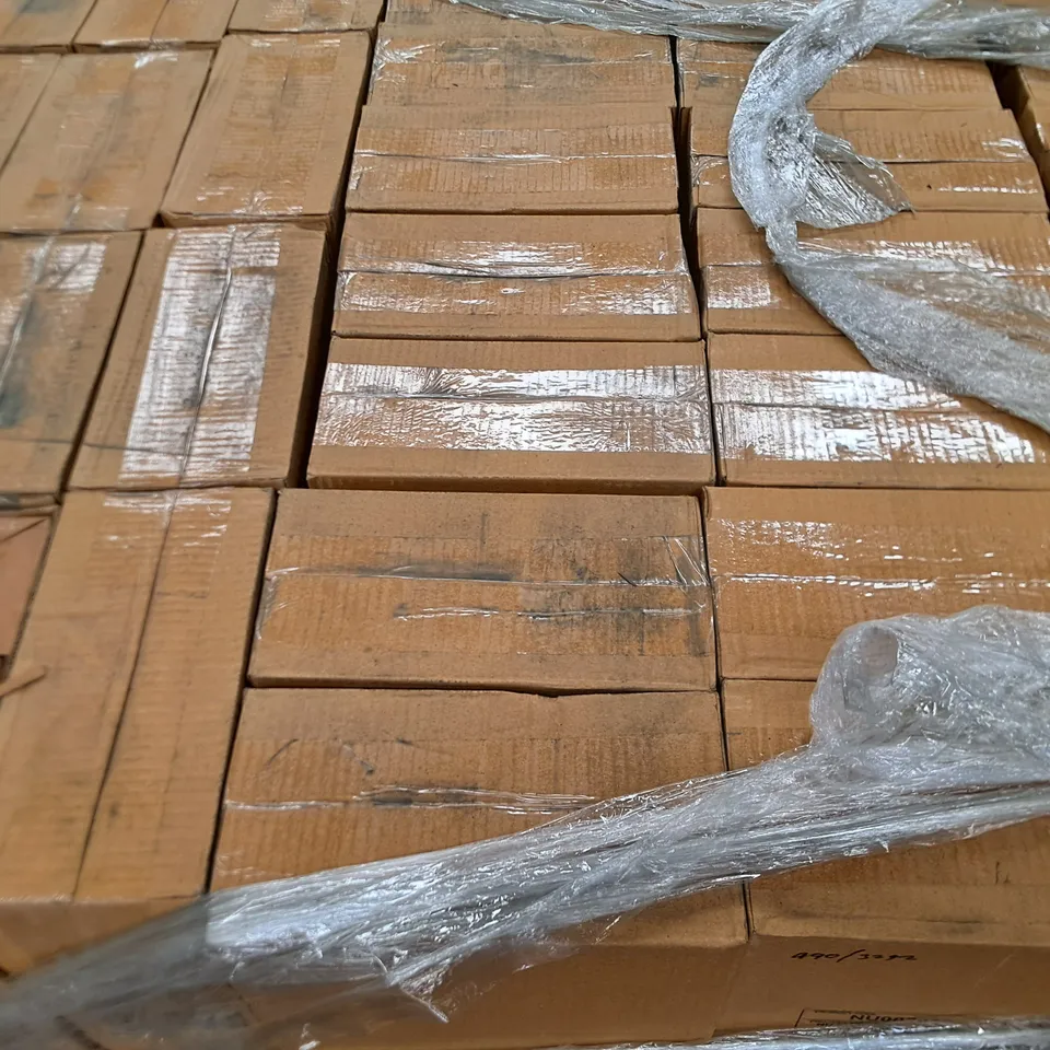 PALLET OF APPROXIMATELY 1000 BRAND NEW NU EVOLVE A4 REFILL PADS - COLLECTION ONLY 