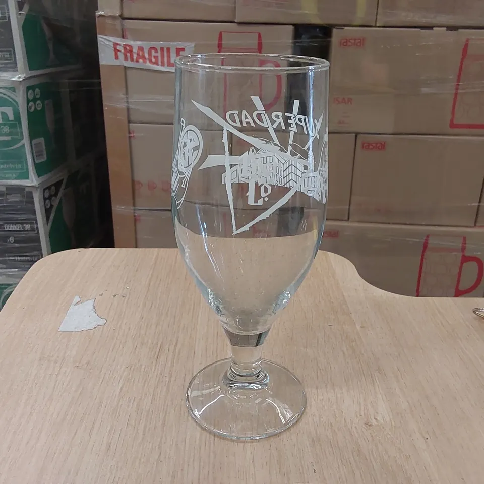 PALLET OF APPROXIMATELY 1044 BRAND NEW BOXED BIER CO 'SUPER DAD' 380ML BEER GLASSES 