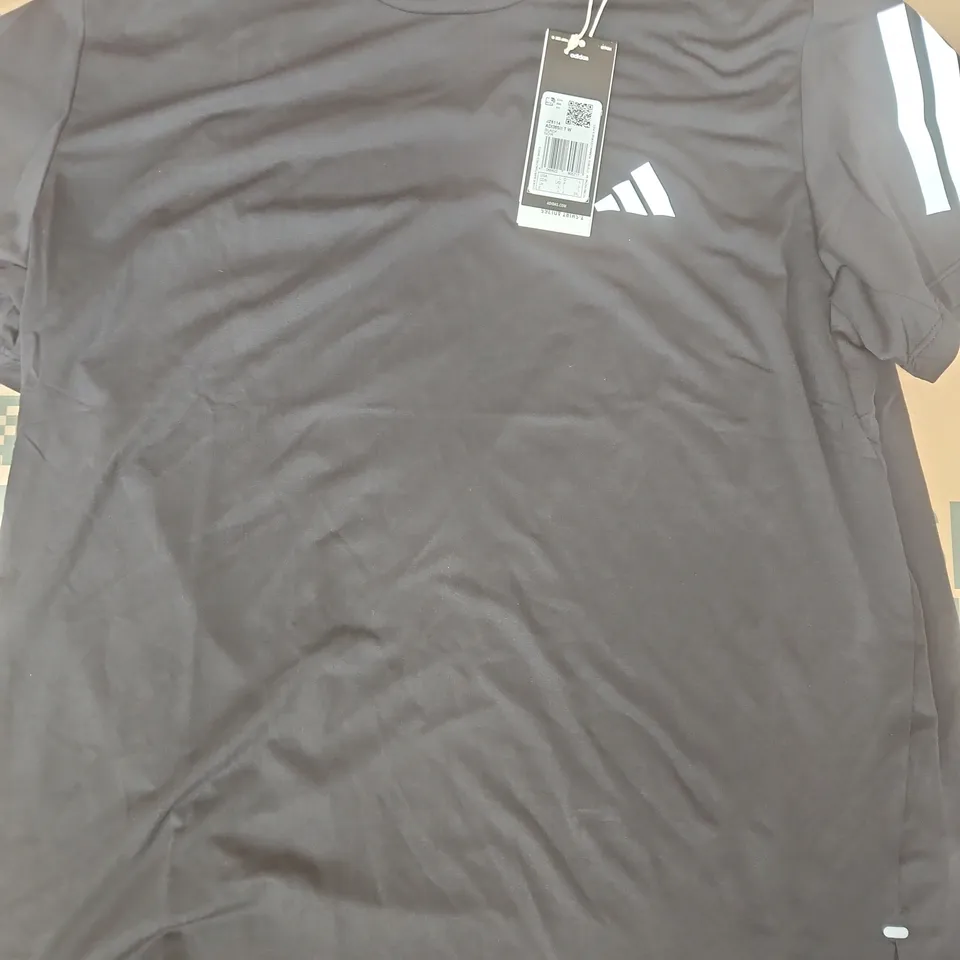 ADIDAS ADI365 CLIMACOOL T-SHIRT IN BLACK/WHITE SIZE UK LARGE