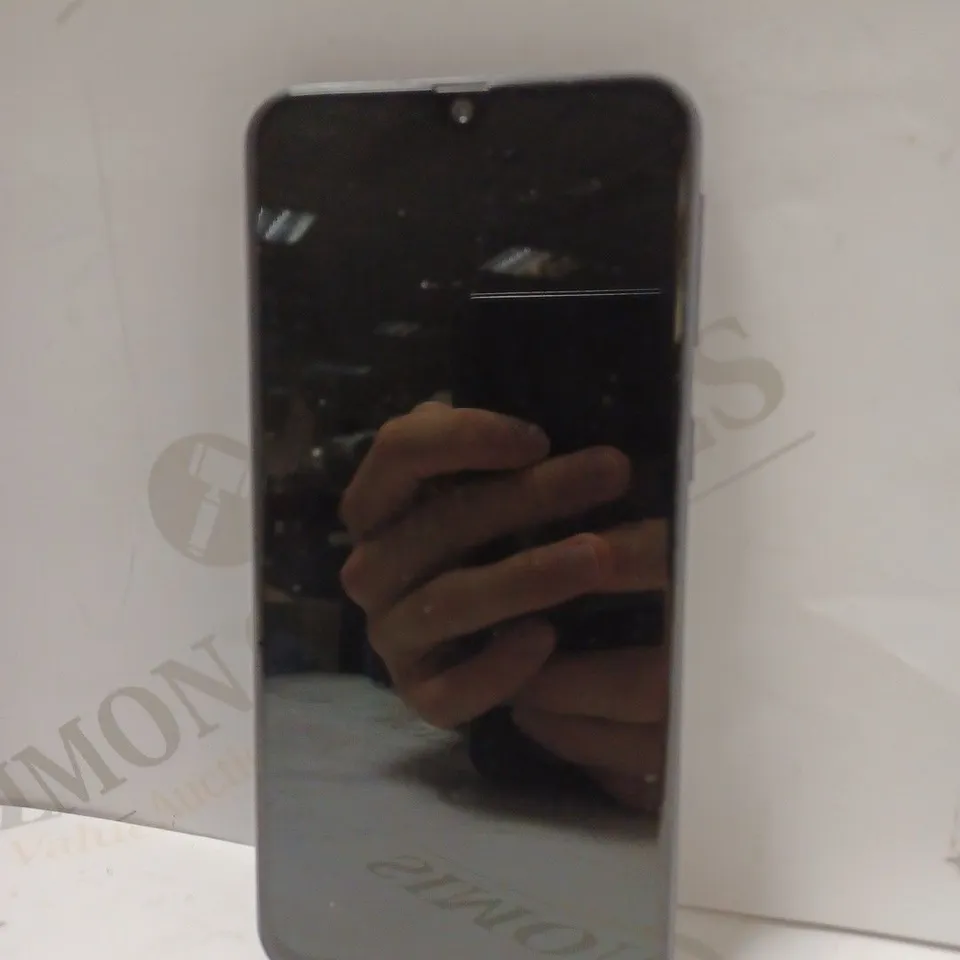 SAMSUNG GALAXY A40