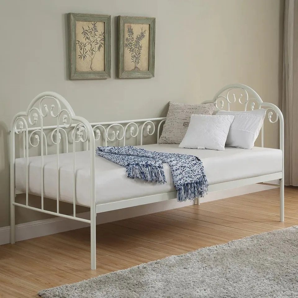 BOXED KNEBWORTH WHITE METAL SINGLE DAY BED (1 BOX)