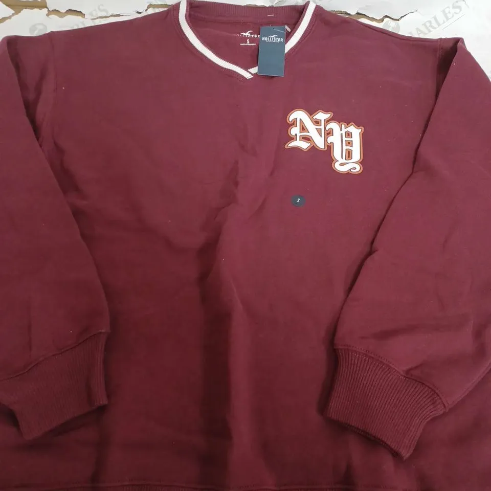 HOLLISTER MAROON NY JUMPER - SMALL