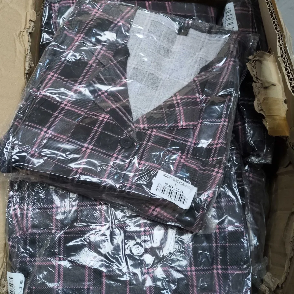 BOX OF 20 ASSORTED NIGH SUIT FLANNELS COMING IN VARIOUS SIZES 