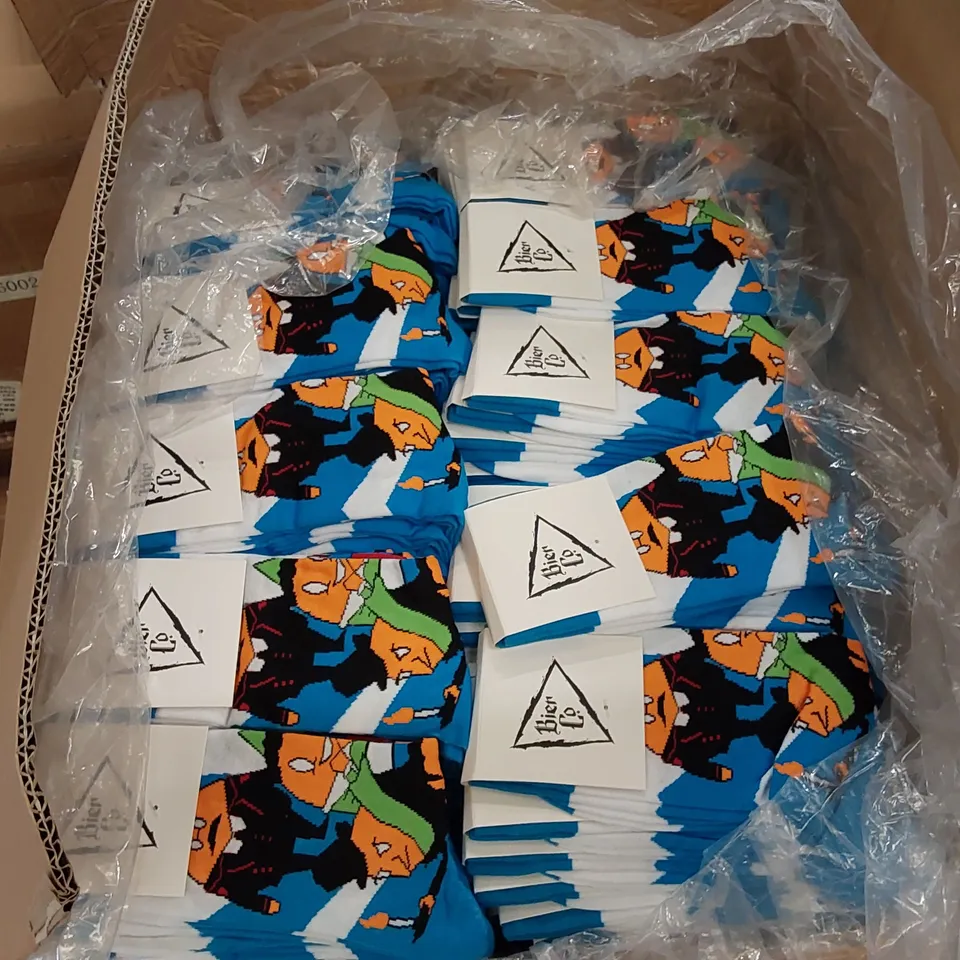 BOX OF APPROXIMATELY 360 PAIRS OF BRAND NEW BIER CO SOCKS (1 BOX)