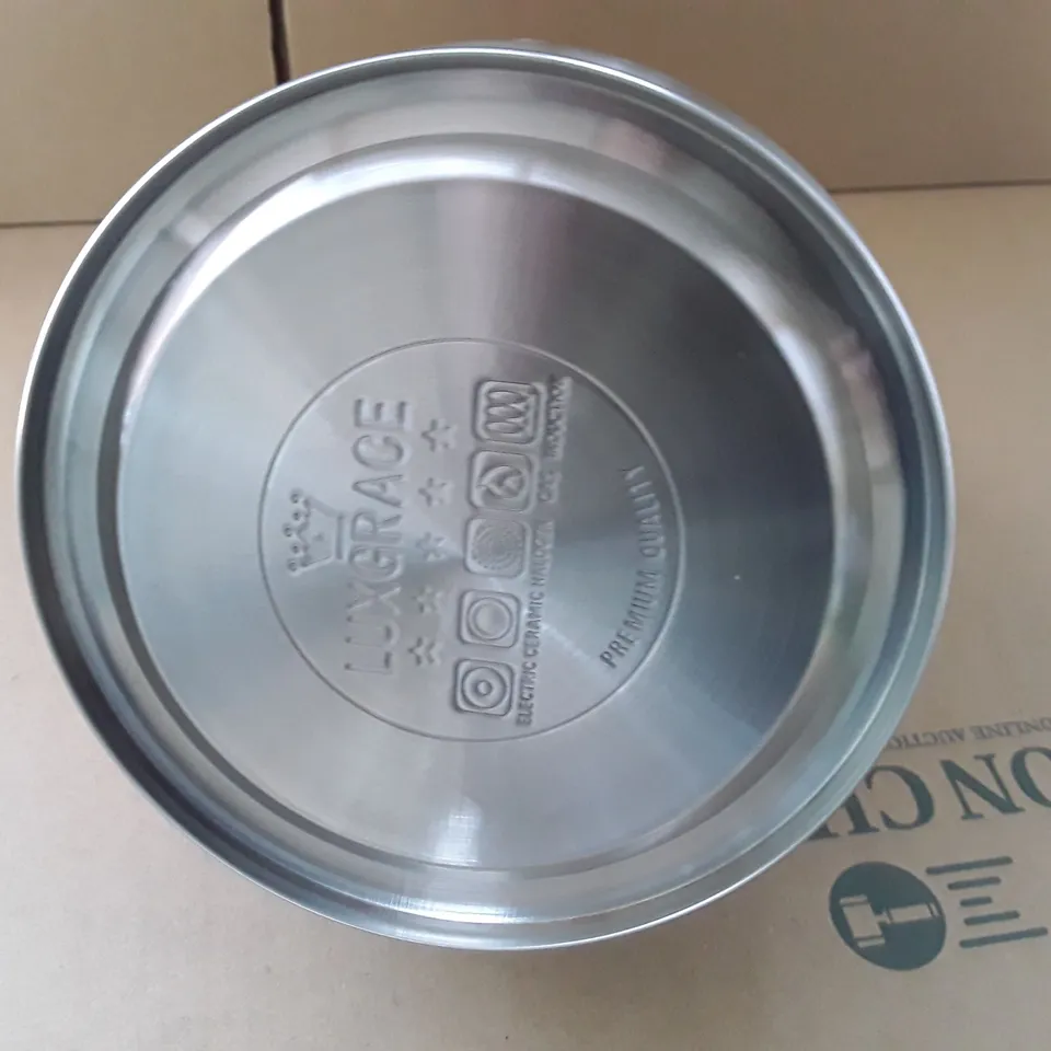 LUXGRACE WHISTLING KETTLE WITH WOODEN HANDLE