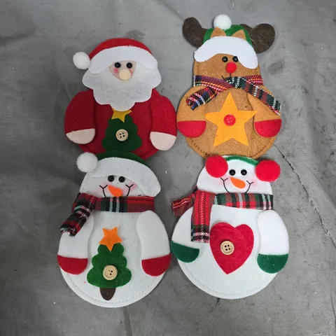 APPROXIMATELY 30 PACKS OF 4 CHRISTMAS CUTLERY COVERS (SANTA, REINDEER, 2X SNOWMAN IN EACH PACK)