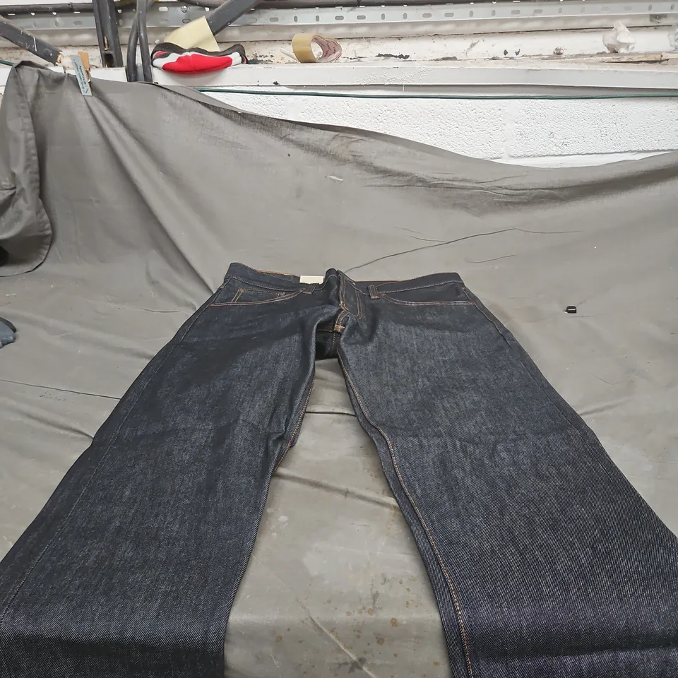 NUDIE JEANS STEADY EDDIE II DRY HEAVY W34 L32