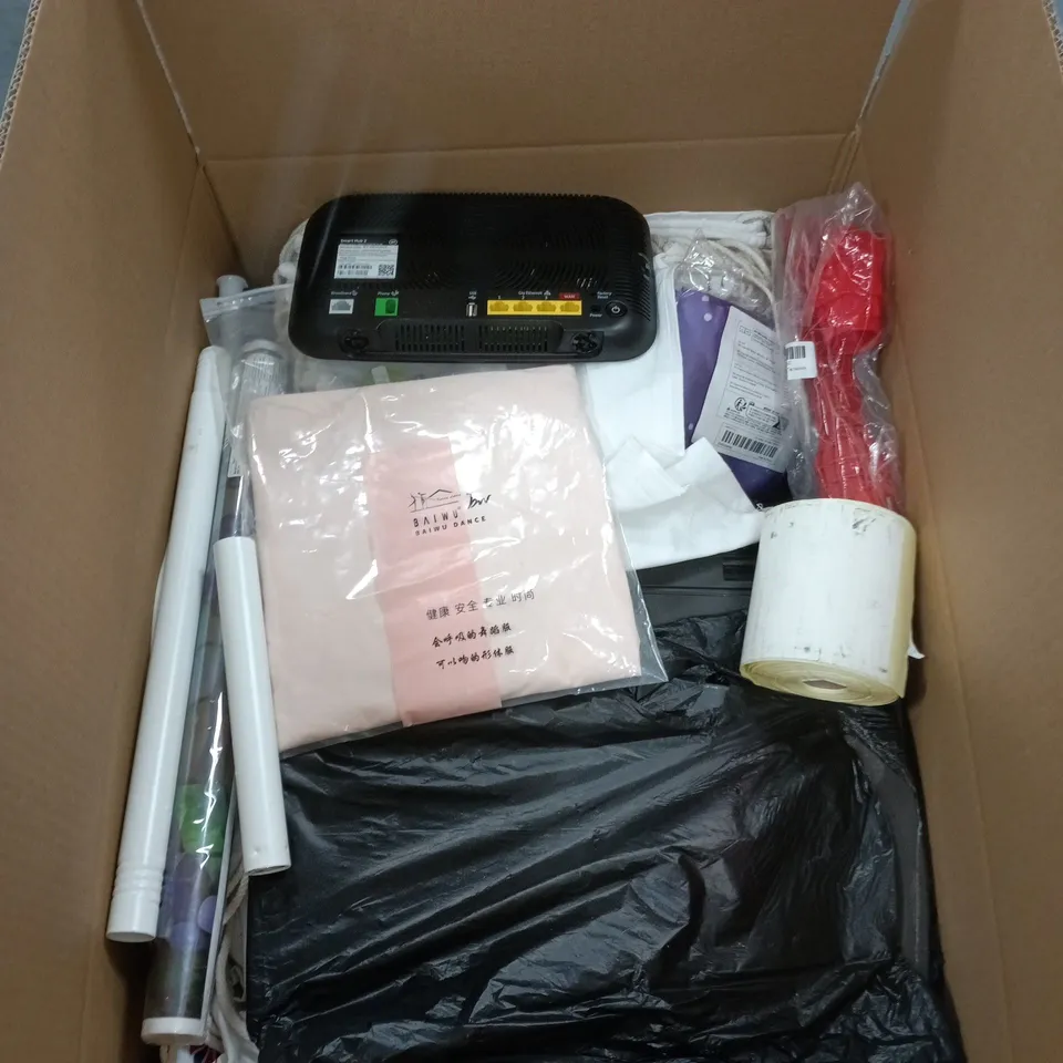 BOX OF APPROXIMATELY 30 ASSORTED ITEMS INCLUDING A TEAM GB DUFFEL BAG, SOME STICKERS AND A BT WIFI ROUTER