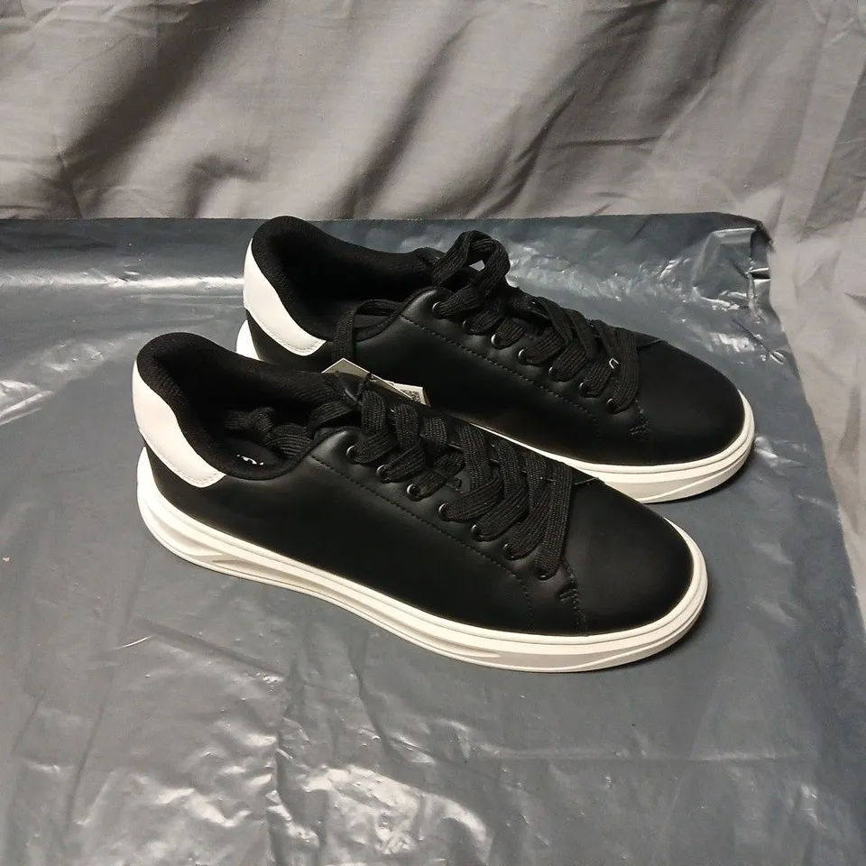 ZARA BLACK LEATHER SNEAKERS – UK 12. UNBOXED