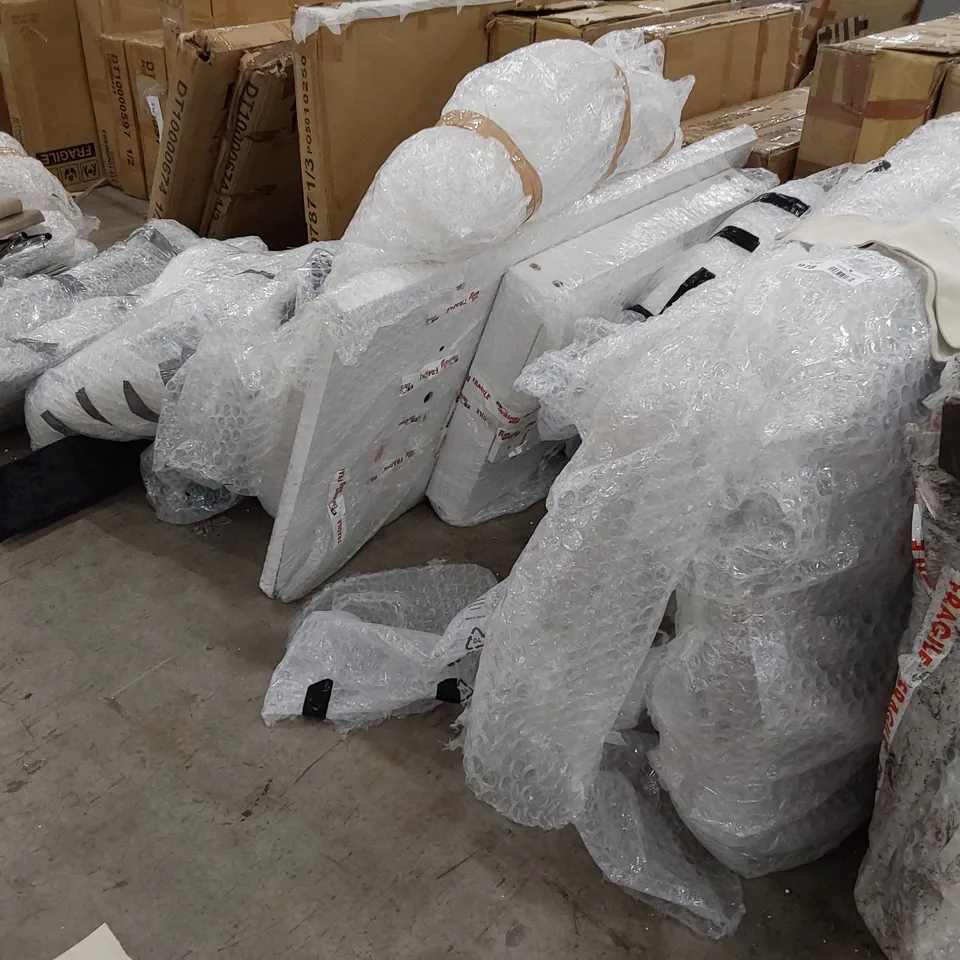 PALLET OF ASSORTED DINING TABLE & DINING CHAIR PARTS
