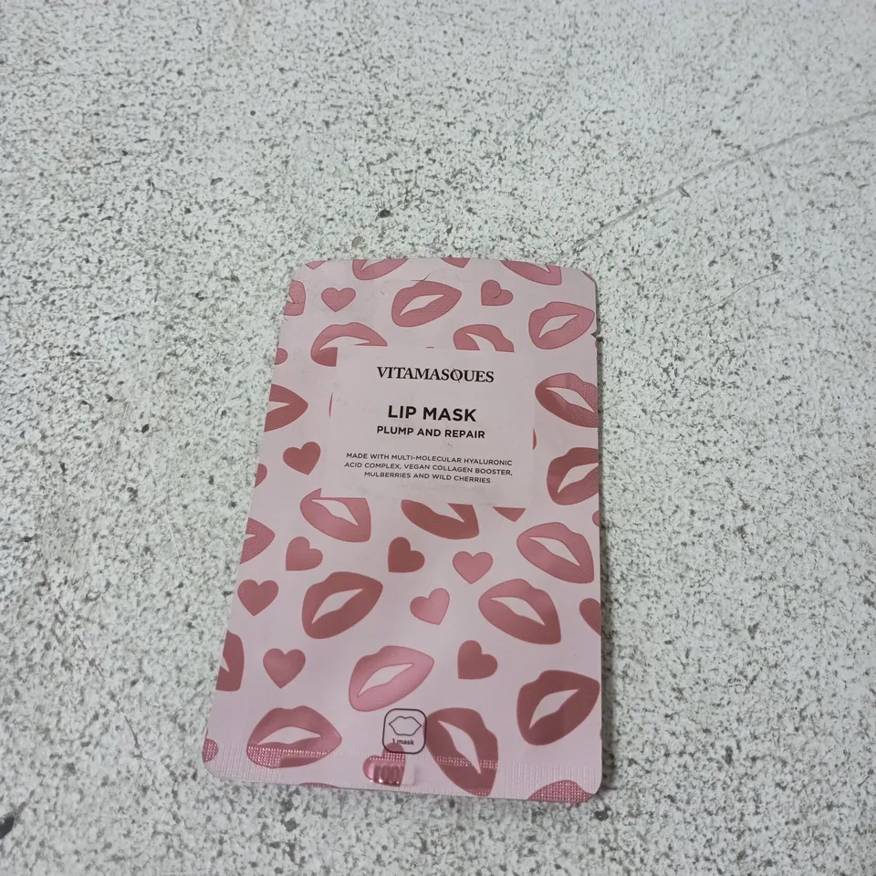 BOX OF APPROXIMATELY 50 X VITAMASQUES LIP MASK – PLUMP AND REPAIR 