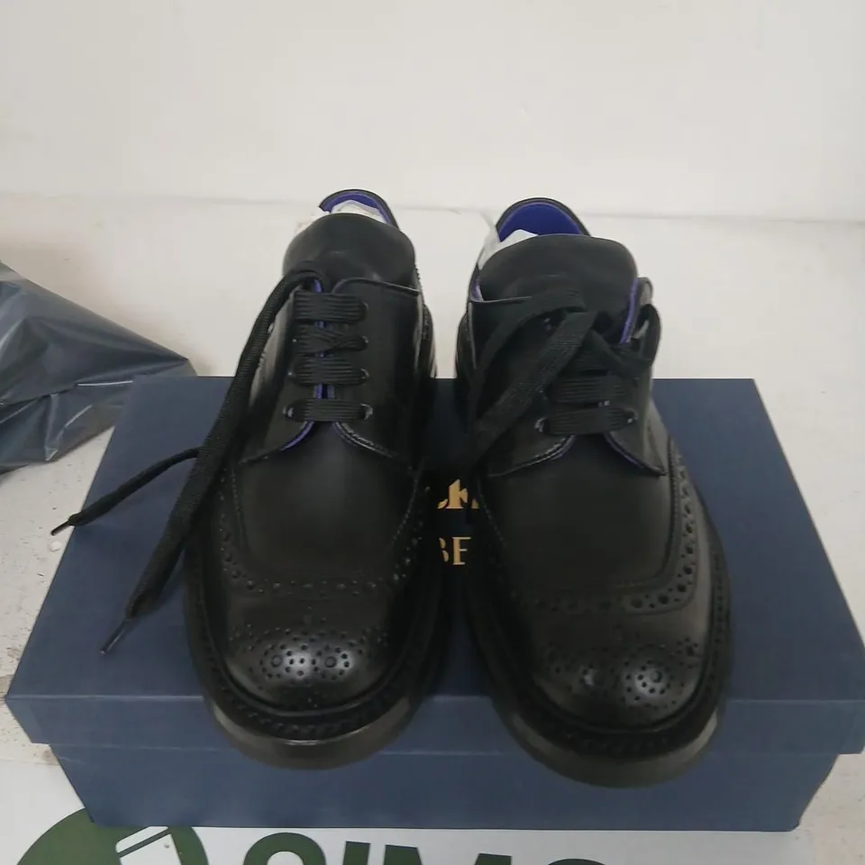TRICKER'S FOR BURBERRY DERBY SHOES – BLACK LEATHER, UK 4