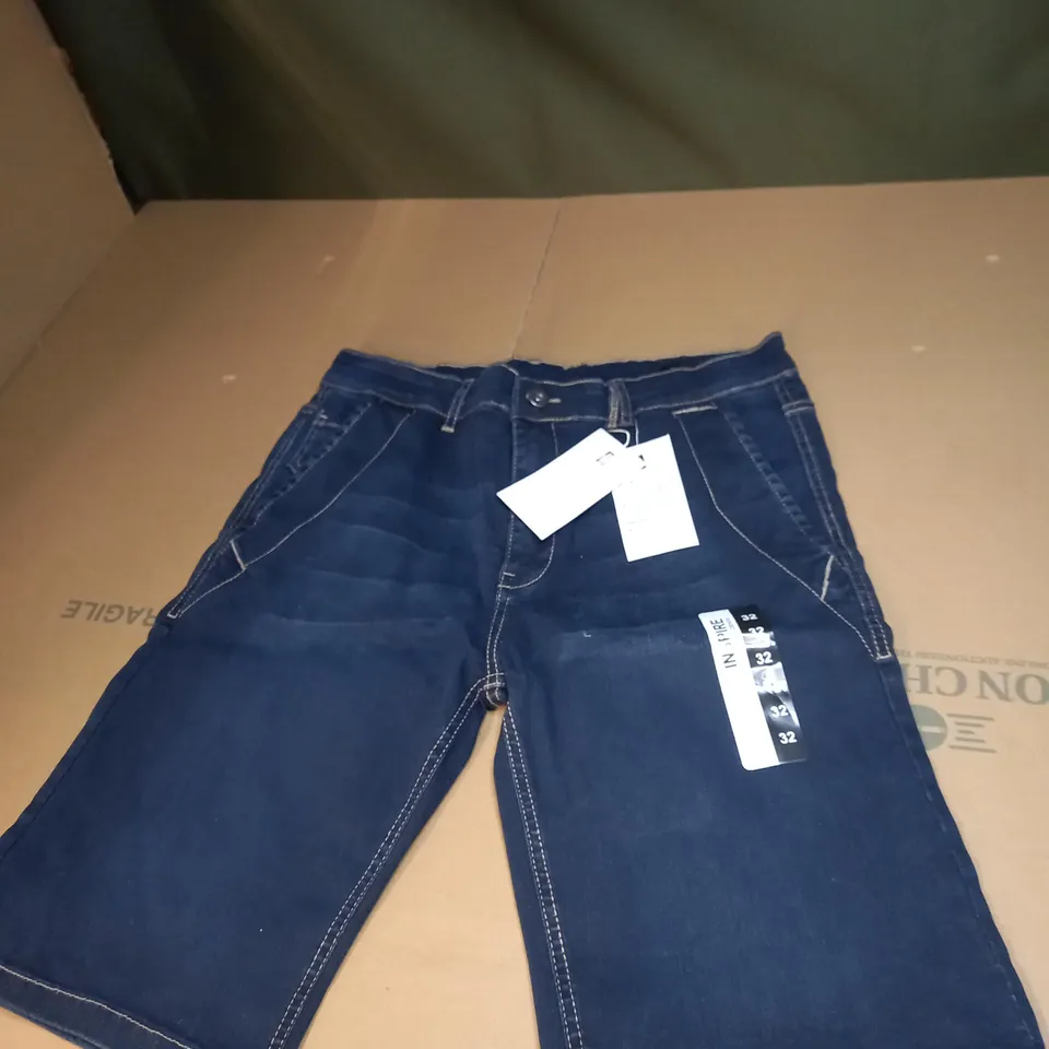 INSPIRE DENIM SHORTS SIZE 32