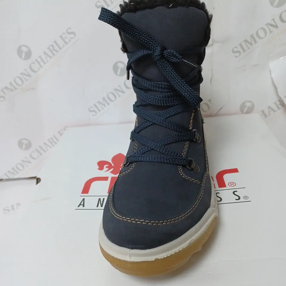 BOXED RIEKER WARM HIKING BOOTS, NAVY - SIZE 6 