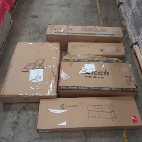 PALLET OF ASSORTED ITEMS INCLUDING: KIDS BICYCLE, CHEST OF DRAWERS, FOLDING DECK CHAIR, AIR COOLER, FOLDING TABLE ECT
