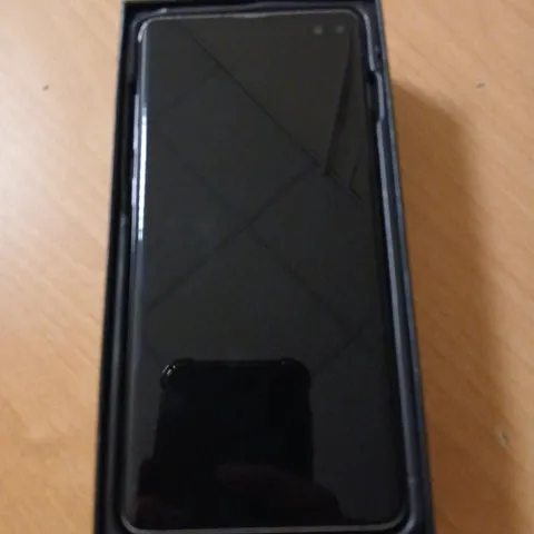 SAMSUNG GALAXY S10+ SMARTPHONE – BLACK, BOXED WITH CHARGER AND USB-C CABLE (EUROPEAN SIM CARD ONLY)