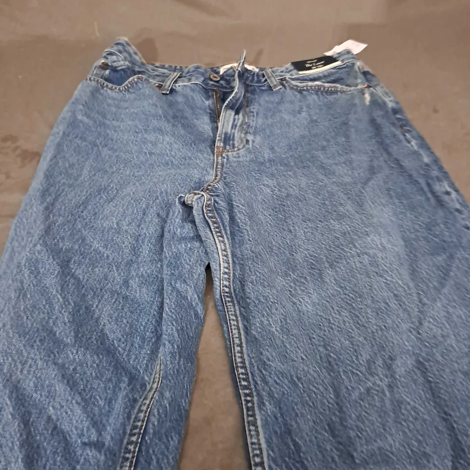 ABERCROMBIE & FITCH THE LOOSE HIGH RISE JEANS - 10R