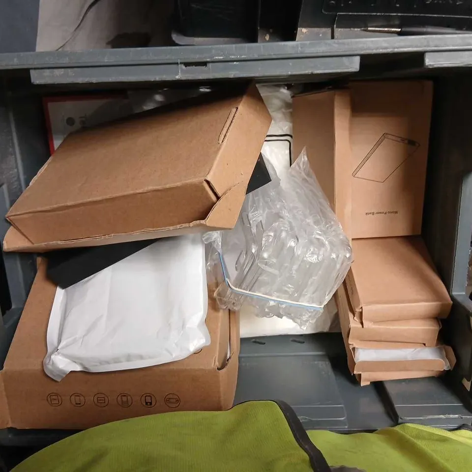 LARGE QUANTITY OF ASSORTED ELECTRICAL DEVICES ACCESSORIES