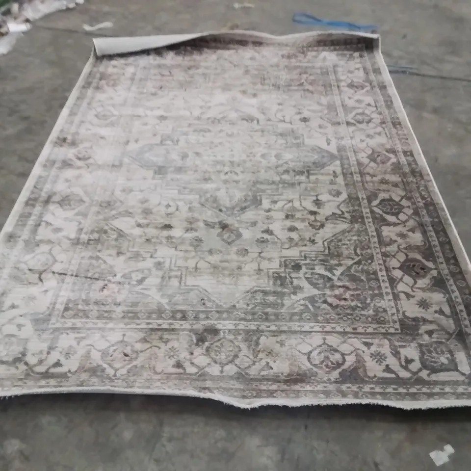 QUALITY DESIGNER AREA RUG - APPROXIMATELY 240X160CM