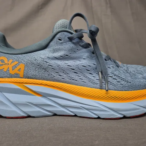 BOXED PAIR OF HOKA SHOES IN BLUE GREY/YELLOW UK SIZE 9