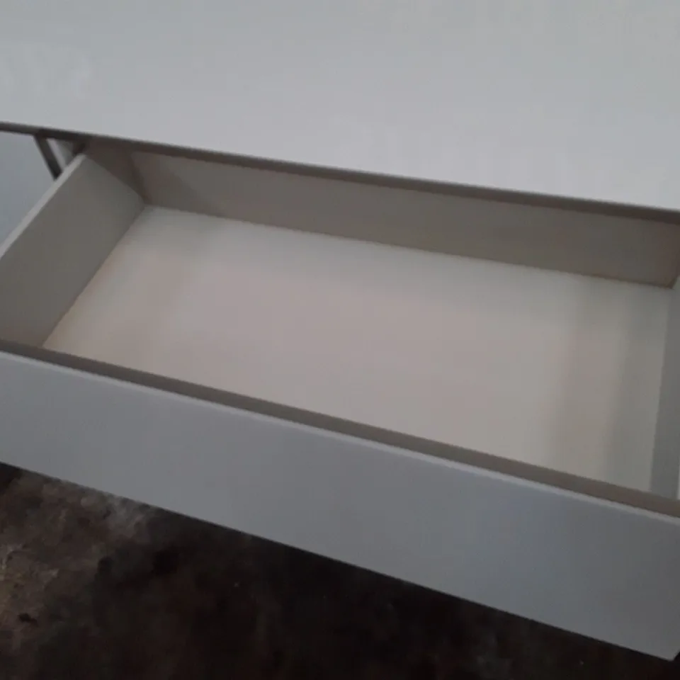 6 DRAWER CHEST OF DRAWERS - GLOSS WHITE