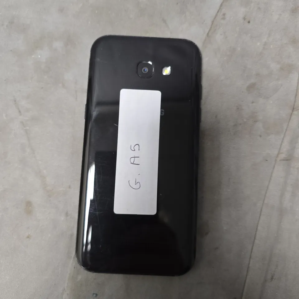 SAMSUNG GALAXY A5 (SM-A520F)