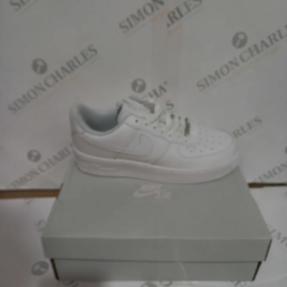 BOXED PAIR OF NIKE WHITE AIR FORCE ONES SIZE 5.5