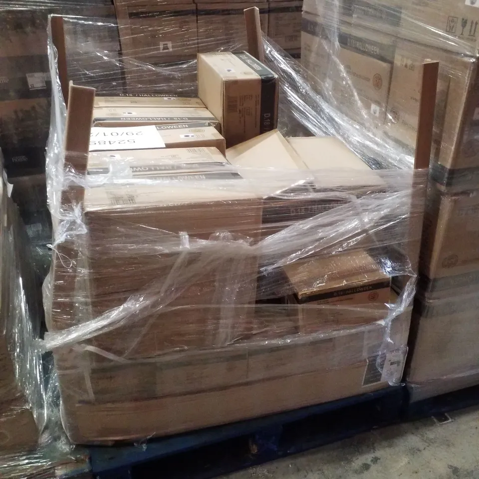 PALLET CONTAINING BRAND NEW HALLOWEEN DECORATIONS INCLUDING STACEY SMALL LIGHT UP COULDRON & DARTH VADER MASKS