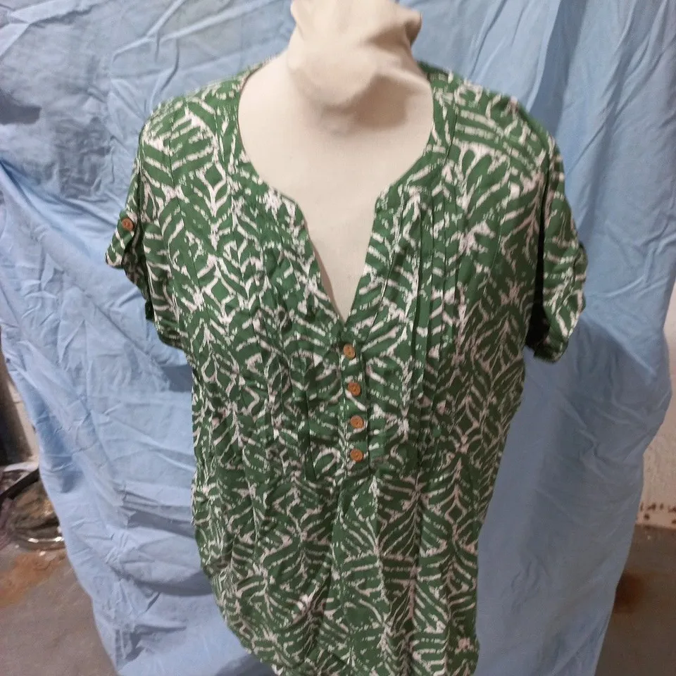 ROMAN WOMEN'S GREEN LEAF PRINT BLOUSE – UK SIZE 14