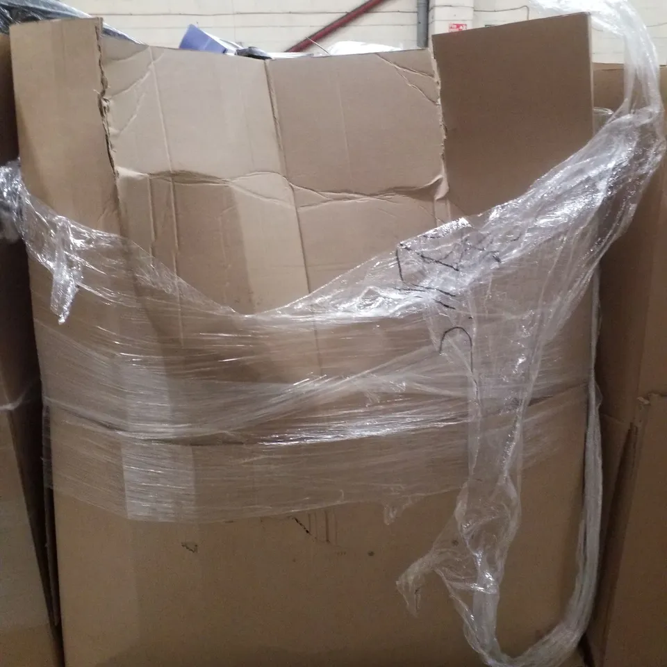 PALLET CONTAINING ASSORTED PILLOWS, CUSHIONS & SLEEPING BAGS